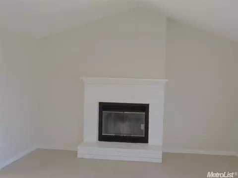 1421 Prospect Ln, Modesto, CA 95355 photo 7