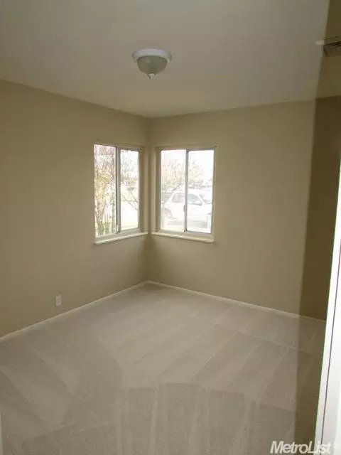 940 Yolo St, Manteca, CA 95336 photo 4