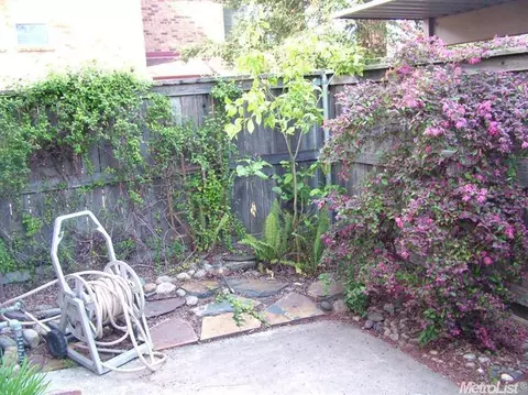 4046 Knoll Top Ct, Carmichael, CA 95608 photo 19