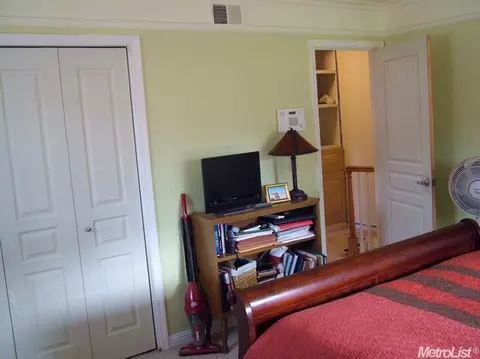 4046 Knoll Top Ct, Carmichael, CA 95608 photo 8