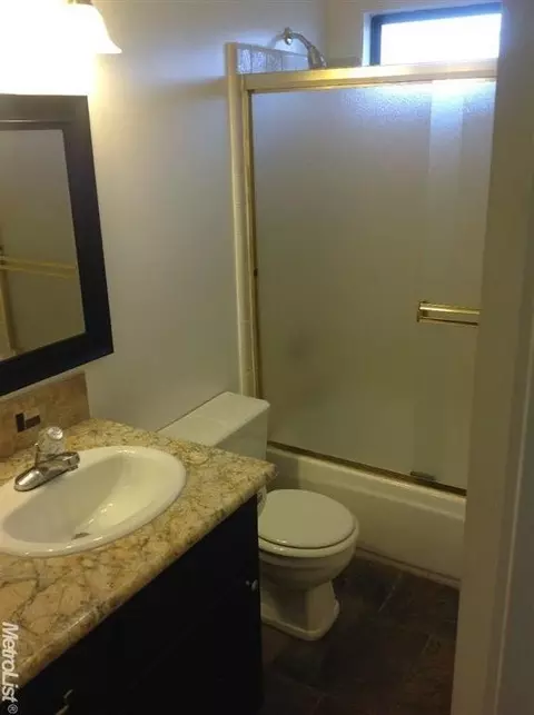 142 E Washington St, Ripon, CA 95366 photo 14