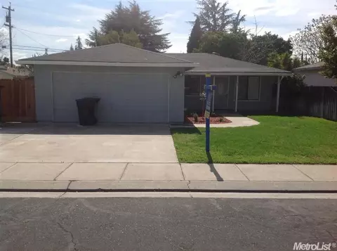 142 E Washington St, Ripon, CA 95366 photo 1