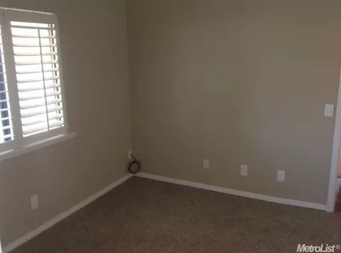 142 E Washington St, Ripon, CA 95366 photo 8