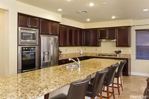 925 Cougar Ct, Rocklin, CA 95765 photo 5