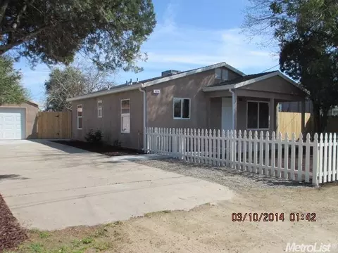228 Davis St, Turlock, CA 95380 photo 1