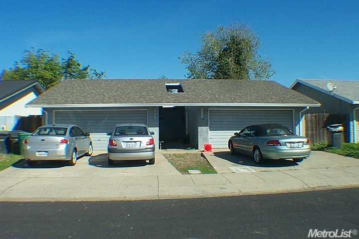 215 Lambert Ct, Lodi, CA 95240 photo 1