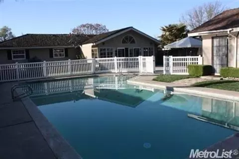 1701 Irene Ave, Modesto, CA 95355 photo 2