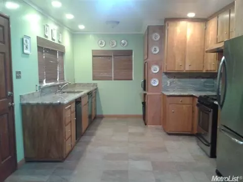 2333 Garfield Ave, Carmichael, CA 95608 photo 4