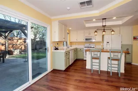 1404 Vigo Ct, Davis, CA 95618 photo 8