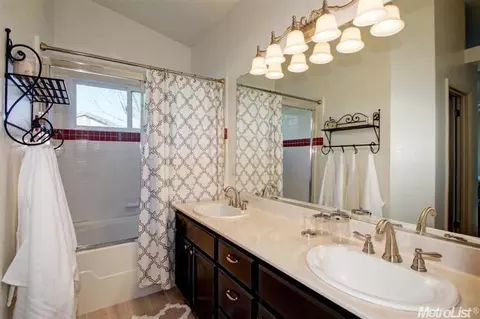 1404 Vigo Ct, Davis, CA 95618 photo 12