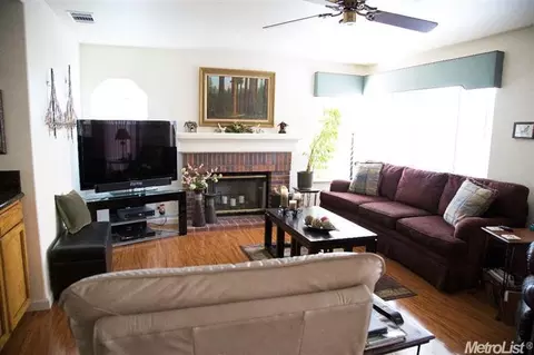 1407 Blue Jay Ct, Tracy, CA 95376 photo 7