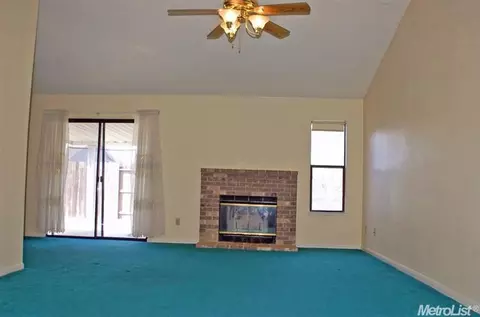 565 Clover Ave, Patterson, CA 95363 photo 3