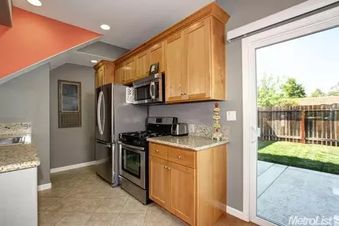 2355 Glacier Pl, Davis, CA 95616 photo 11