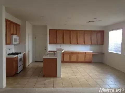 4537 Sundari Ave, Olivehurst, CA 95961 photo 5