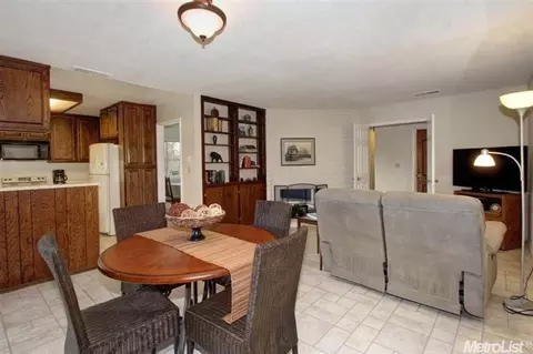5024 Swingle Dr, Davis, CA 95618 photo 6