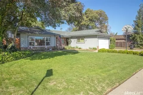 1433 Rose Ave, Modesto, CA 95355 photo 2