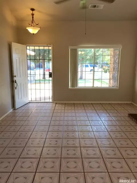 1309 Conrad Way, Modesto, CA 95358 photo 3