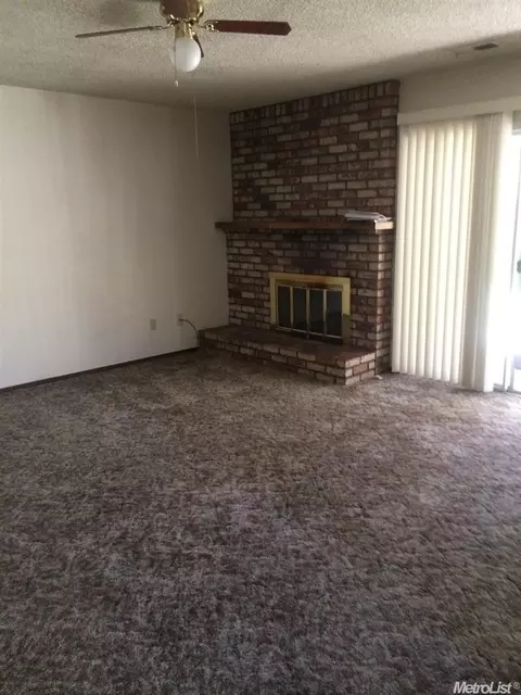 1432 Silverado Dr, Modesto, CA 95356 photo 2