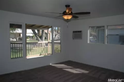 2304 Viola St, Modesto, CA 95354 photo 5