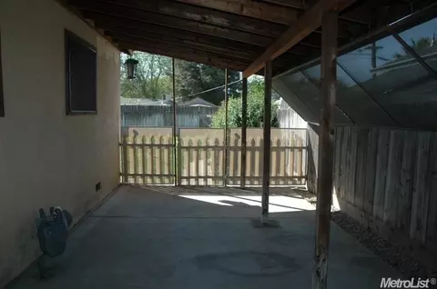 2304 Viola St, Modesto, CA 95354 photo 13
