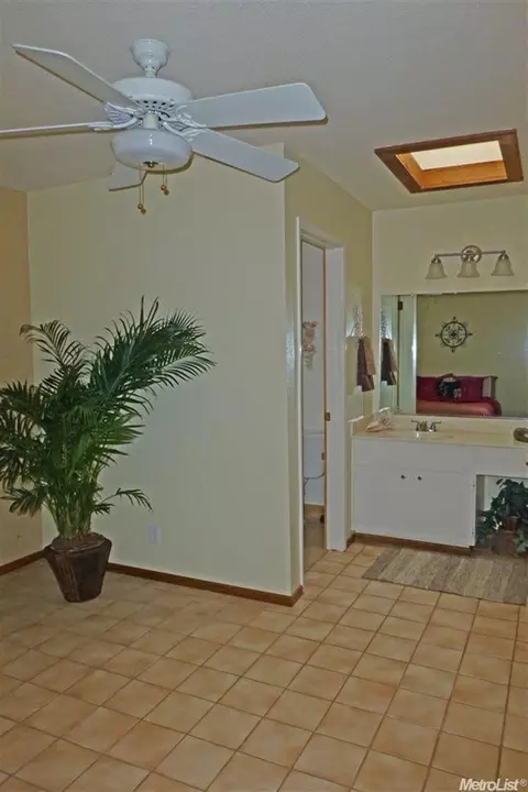 2952 Concord Ave, Davis, CA 95618 photo 13