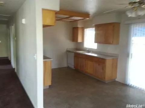 406 Amy St, Merced, CA 95341 photo 3