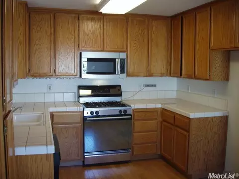 209 Rector Ln, Modesto, CA 95357 photo 9
