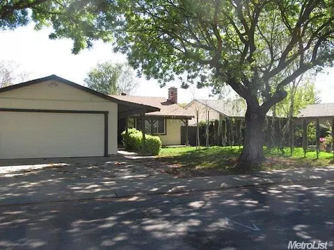 1808 Hunt, Modesto, CA 95350 photo 2