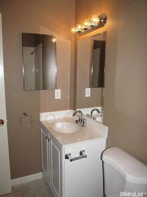 1808 Hunt, Modesto, CA 95350 photo 9