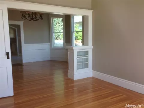 137 E 6th St, Tracy, CA 95376 photo 2