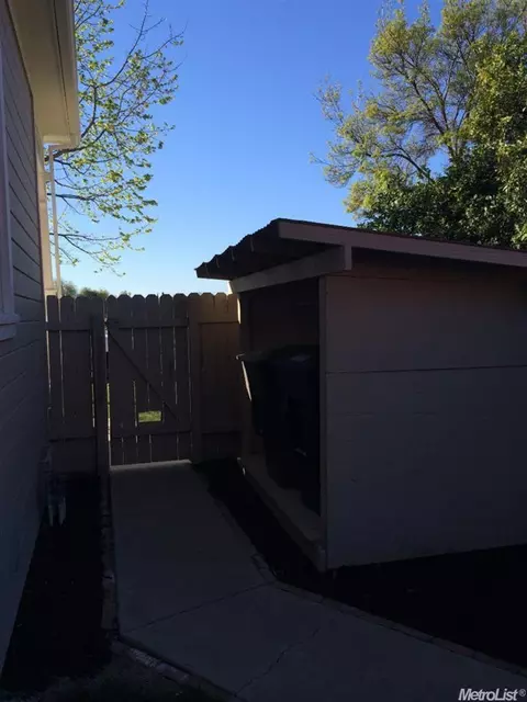 137 E 6th St, Tracy, CA 95376 photo 12