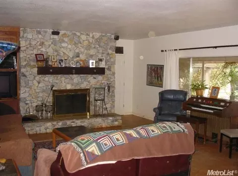 15312 Mount Olive Rd, Grass Valley, CA 95945 photo 3