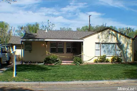 2035 Roble Ave, Modesto, CA 95354 photo 1