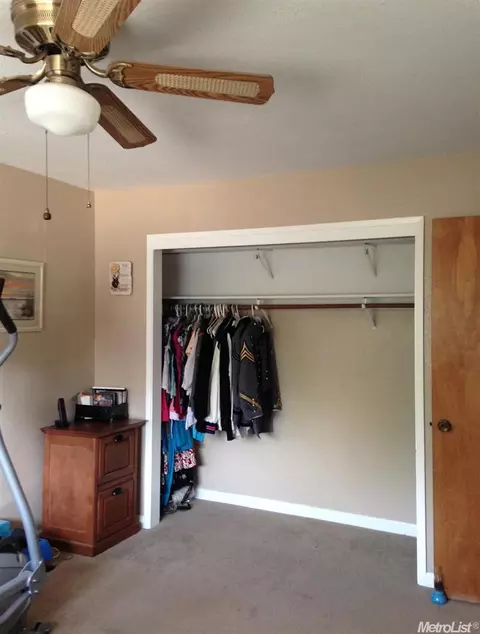 1206 Windsor Pl, Manteca, CA 95336 photo 4