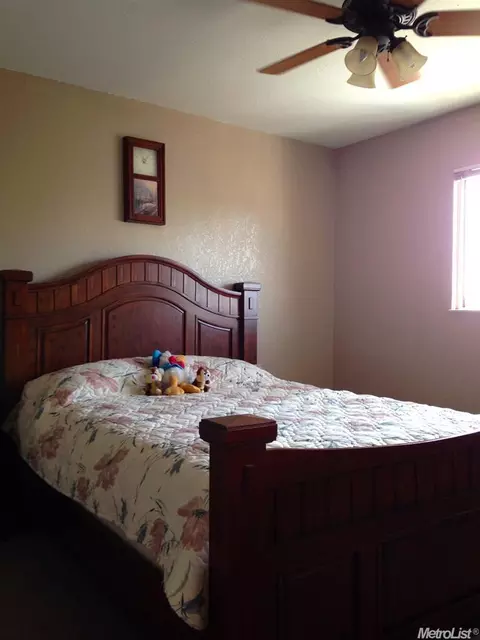 1206 Windsor Pl, Manteca, CA 95336 photo 8