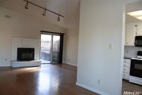 719 Brandywine Dr, Lodi, CA 95240 photo 3