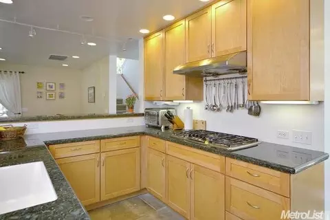 2715 Eel Pl, Davis, CA 95616 photo 12
