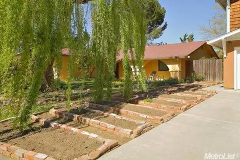 2715 Eel Pl, Davis, CA 95616 photo 5