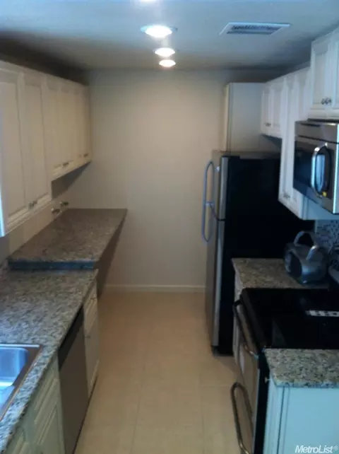 427 Sutton Pl, Auburn, CA 95603 photo 4