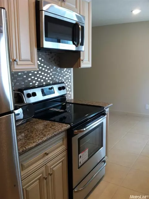 427 Sutton Pl, Auburn, CA 95603 photo 8