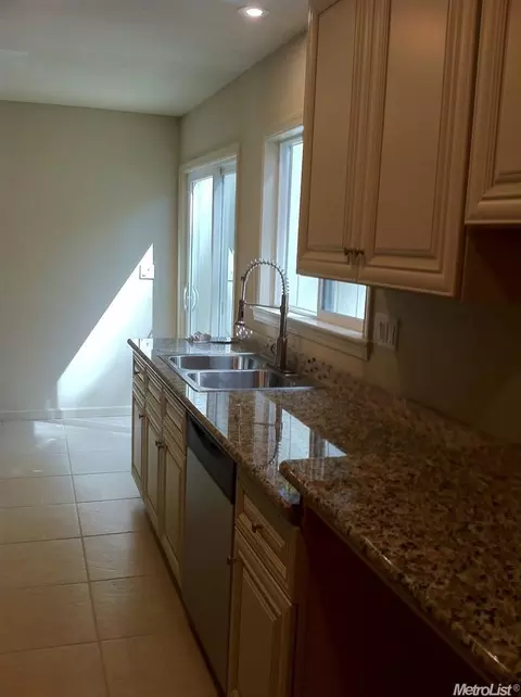 427 Sutton Pl, Auburn, CA 95603 photo 6