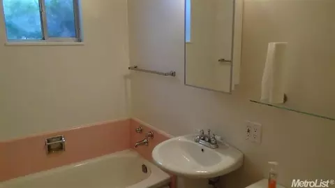 325 Roosevelt Ave, Manteca, CA 95336 photo 13