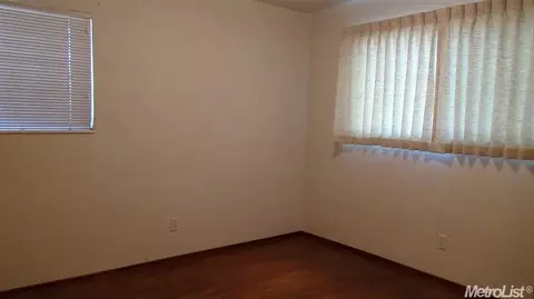 325 Roosevelt Ave, Manteca, CA 95336 photo 10