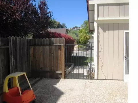 2598 Pinnacles Dr, Rocklin, CA 95677 photo 13