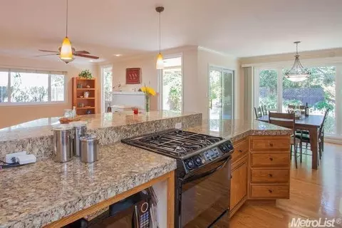1228 Eureka Ave, Davis, CA 95616 photo 4