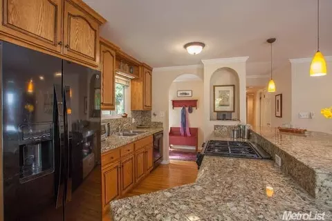 1228 Eureka Ave, Davis, CA 95616 photo 5