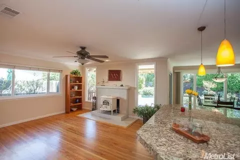 1228 Eureka Ave, Davis, CA 95616 photo 8