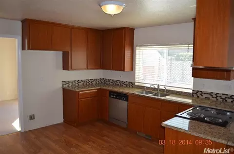 8976 W Valpico Rd, Tracy, CA 95304 photo 4