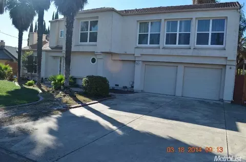 8976 W Valpico Rd, Tracy, CA 95304 photo 1