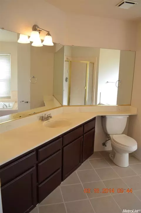 8976 W Valpico Rd, Tracy, CA 95304 photo 7